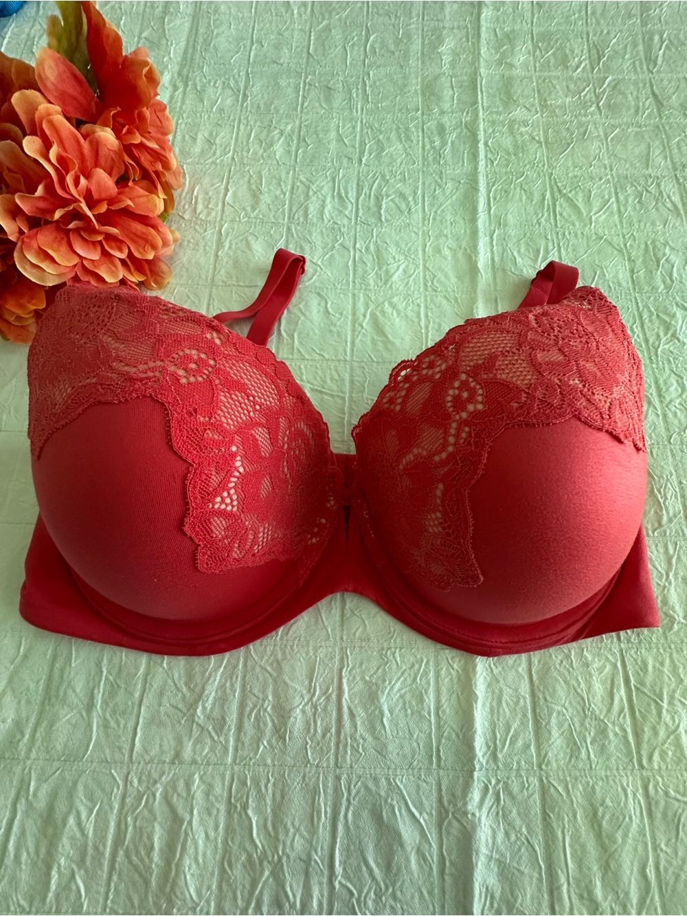 Maidenform Hot Pink NWOT Lace-Accent Full Coverage Bra
